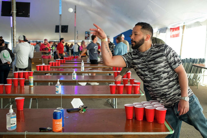 Selvfølgelig kan du arrangere en firmafest med Beer Pong som aktivitet!