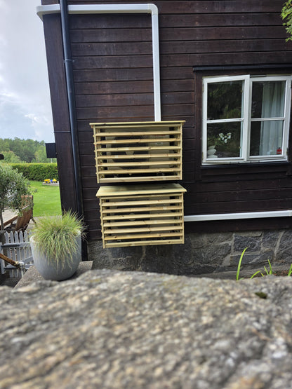 Varmepumpehus, flatt tak – For veggmontert varmepumpe H:58cm